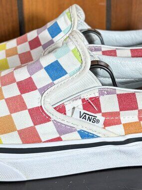 Vans Classic Slip-On Rainbow Checkerboard Shoes M6.5 W8